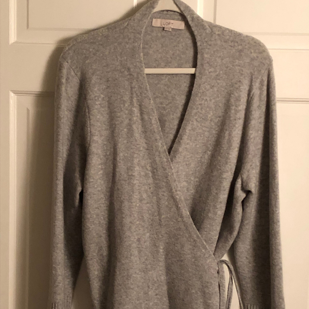 LOFT XL gray wrap sweater never worn